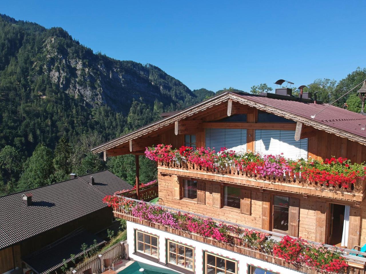 Berg'K'Hof Kaisertal - Alpine Hideaway Эббс Экстерьер фото
